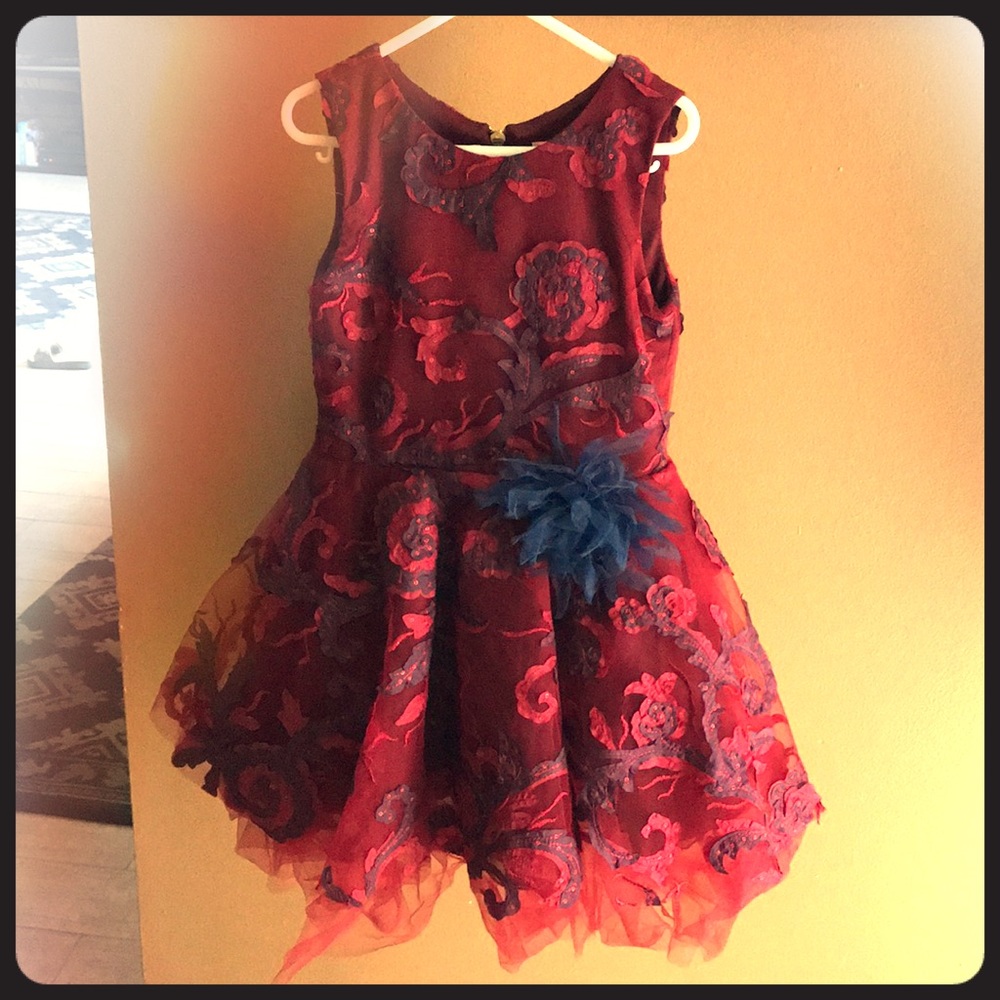 Beautiful party dress.